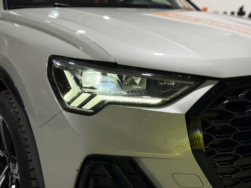 Audi Q3 2.0D/S-LINE/MATRIX