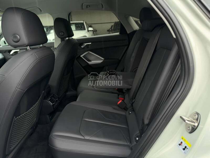 Audi Q3 2.0D/S-LINE/MATRIX