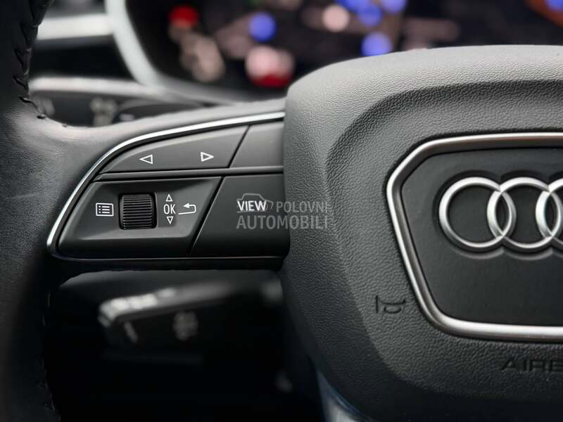 Audi Q3 2.0D/S-LINE/MATRIX