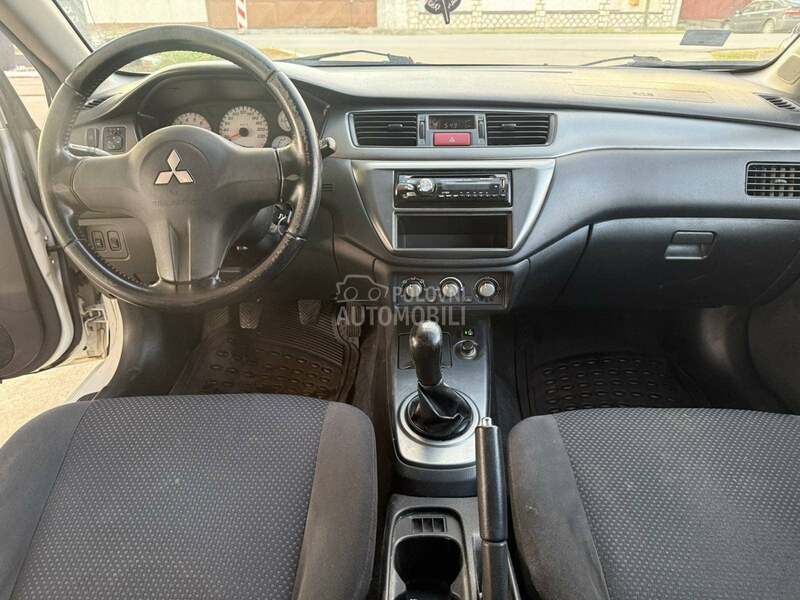 Mitsubishi Lancer 