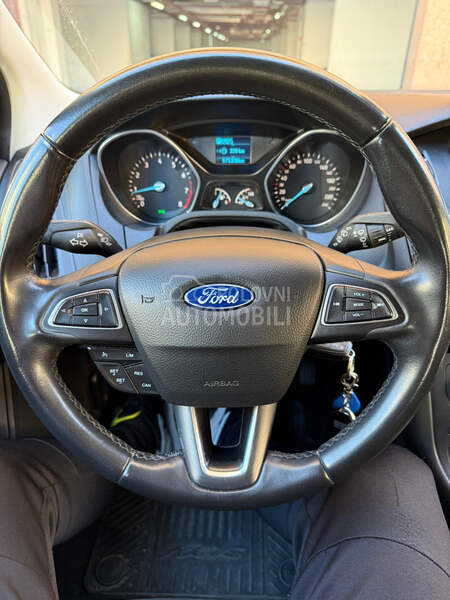 Ford Focus 1.6 TITANIUM