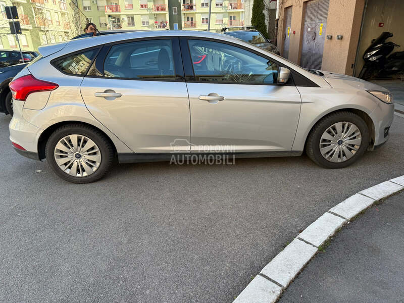 Ford Focus 1.6 TITANIUM