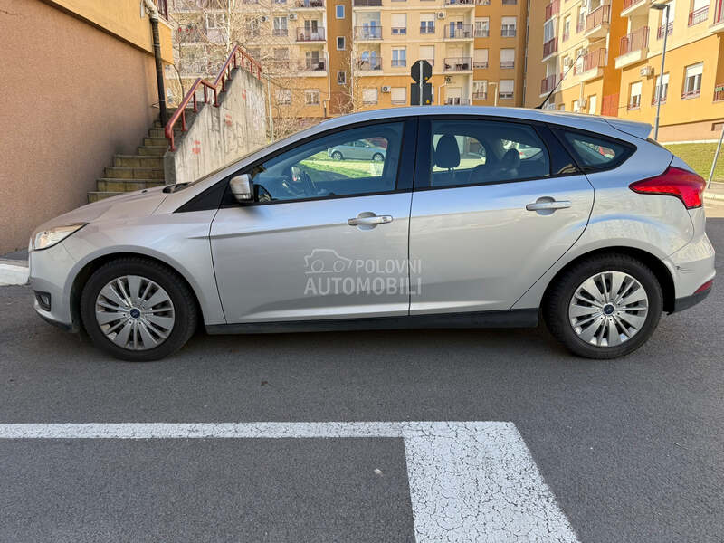 Ford Focus 1.6 TITANIUM