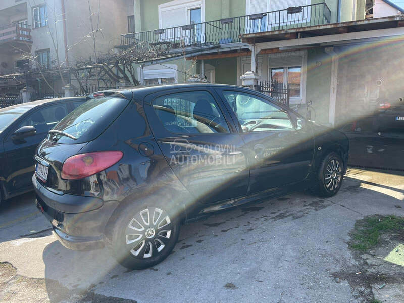 Peugeot 206 