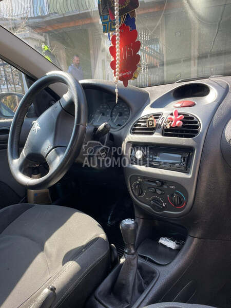 Peugeot 206 