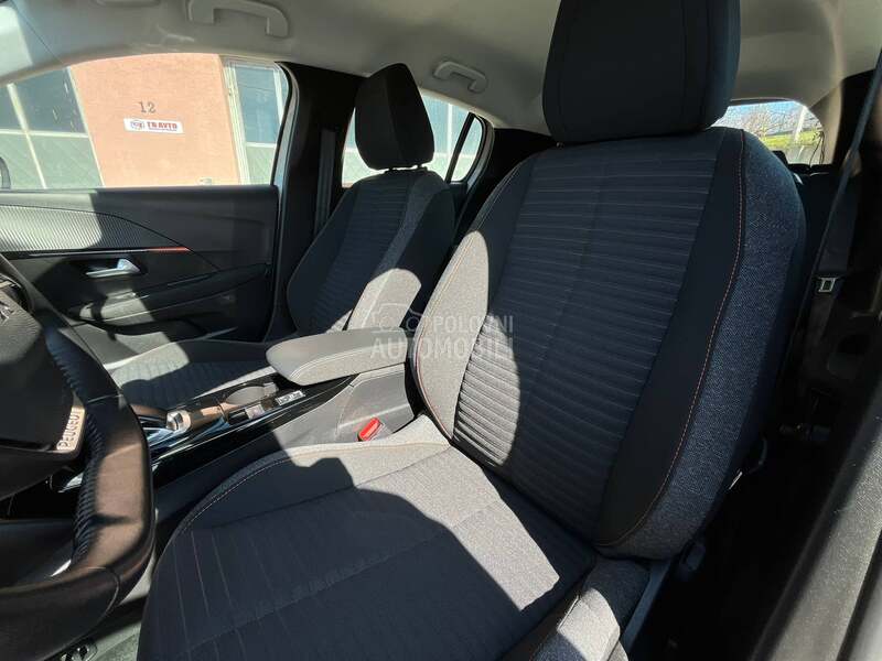 Peugeot 208 ELECTRIQUE ACTIVE