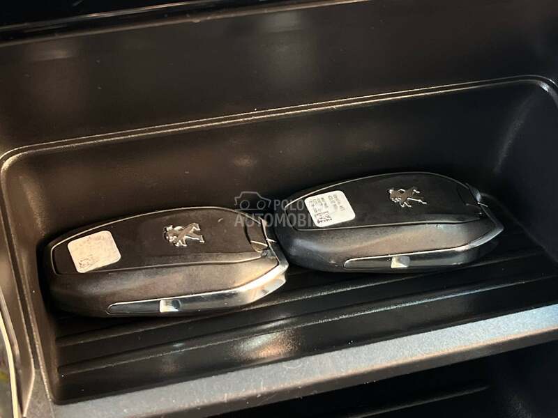 Peugeot 208 ELECTRIQUE ACTIVE