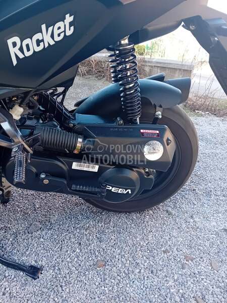 Peda rocket