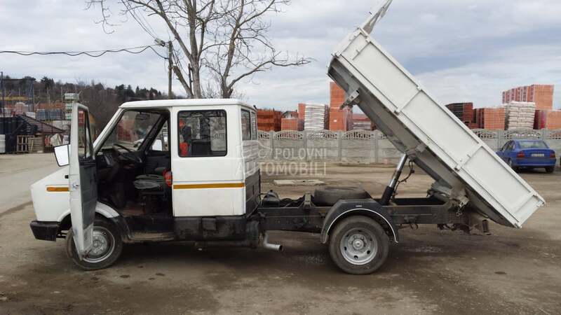 Zastava Rival 35 10 B kategorija