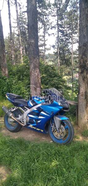 Kawasaki ZX6R