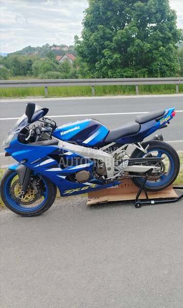 Kawasaki ZX6R