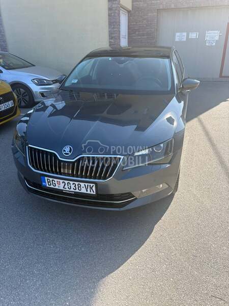Škoda Superb 