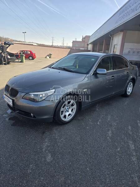 BMW 525 sa tablama