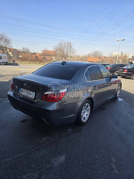 BMW 525 sa tablama