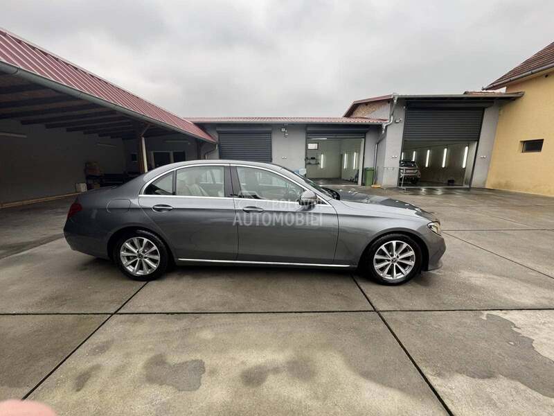 Mercedes Benz E 220 cdi