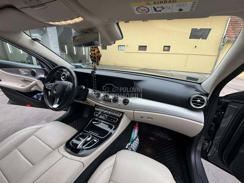 Mercedes Benz E 220 cdi