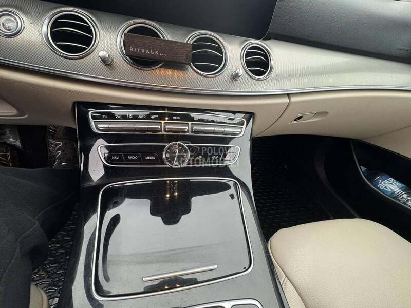 Mercedes Benz E 220 cdi