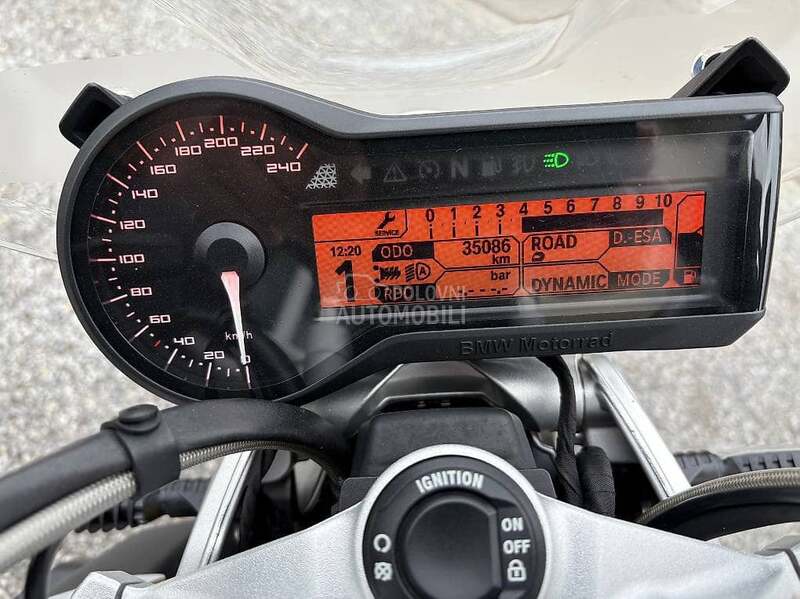 BMW R 1200 R iz Swiss