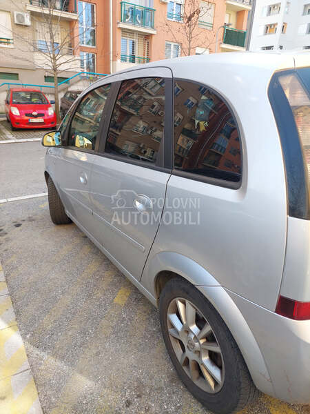 Opel Meriva 1.3 COSMO