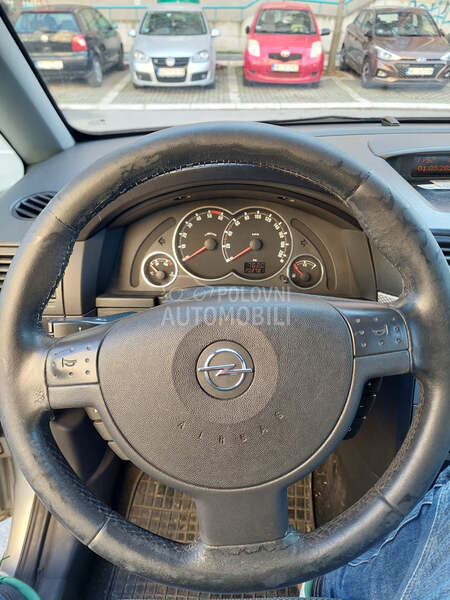 Opel Meriva 1.3 COSMO