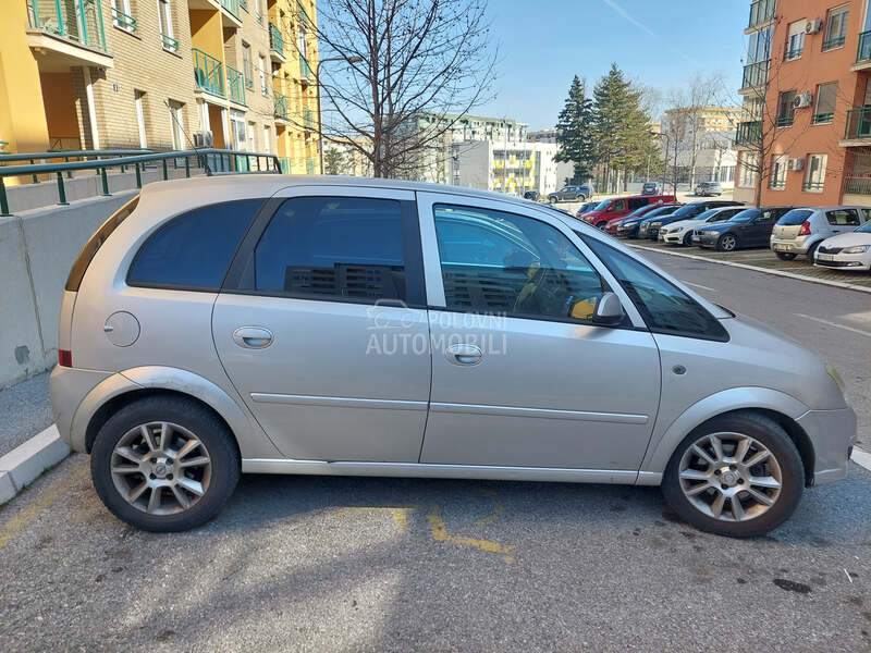 Opel Meriva 1.3 COSMO