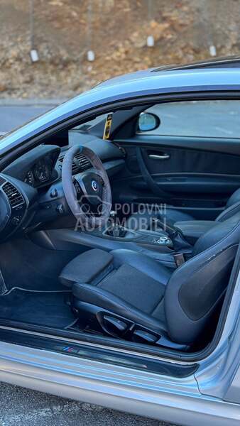 BMW 120 E82
