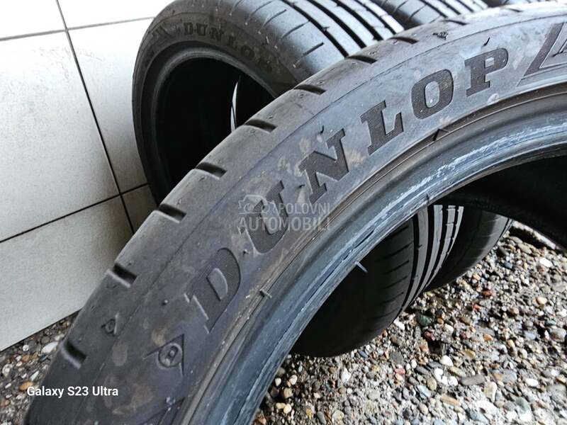 Dunlop 215/40 R17 Letnja