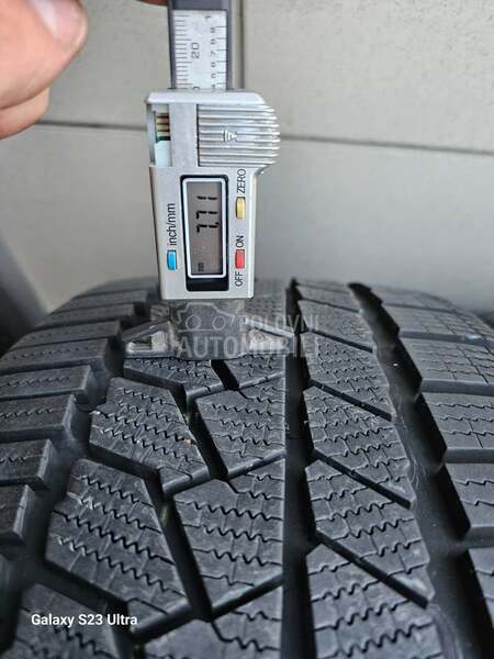 Continental 225/35 R20 Zimska