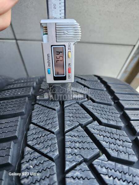 Continental 225/35 R20 Zimska