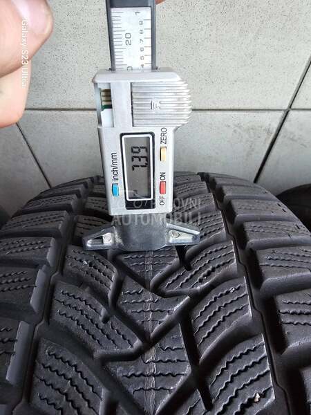 Dunlop 225/50 R17 Zimska