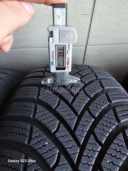 Semperit 215/65 R16 Zimska