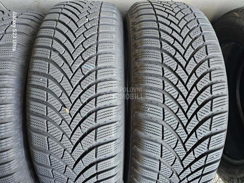 Semperit 215/65 R16 Zimska