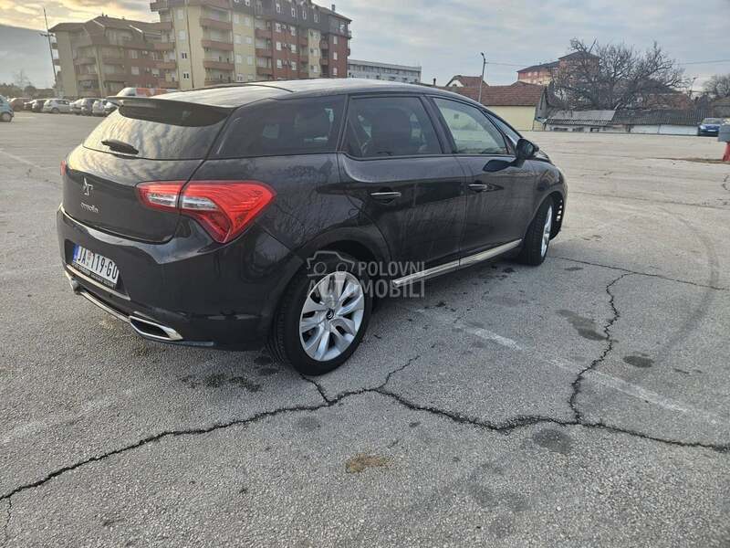 Citroen DS5 