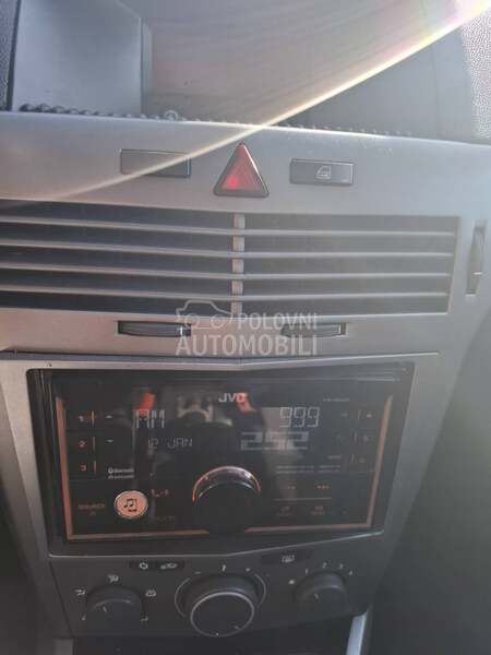 Opel Astra H 1.4