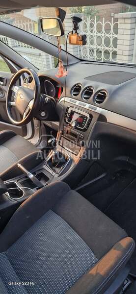 Ford S-Max 