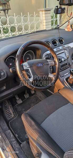 Ford S-Max 