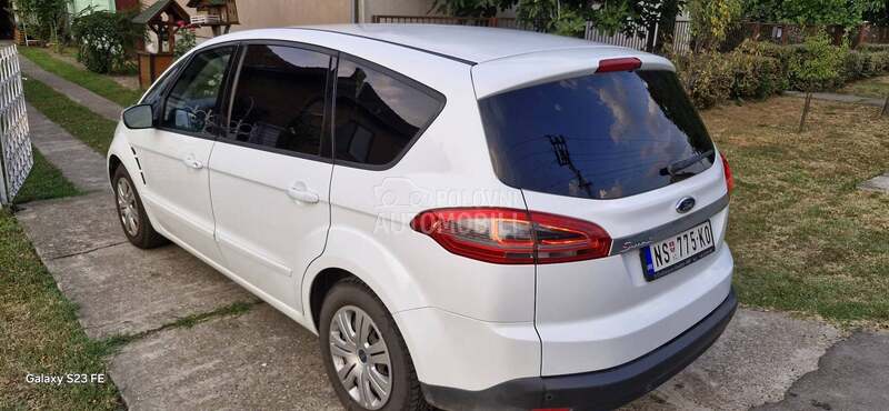 Ford S-Max 