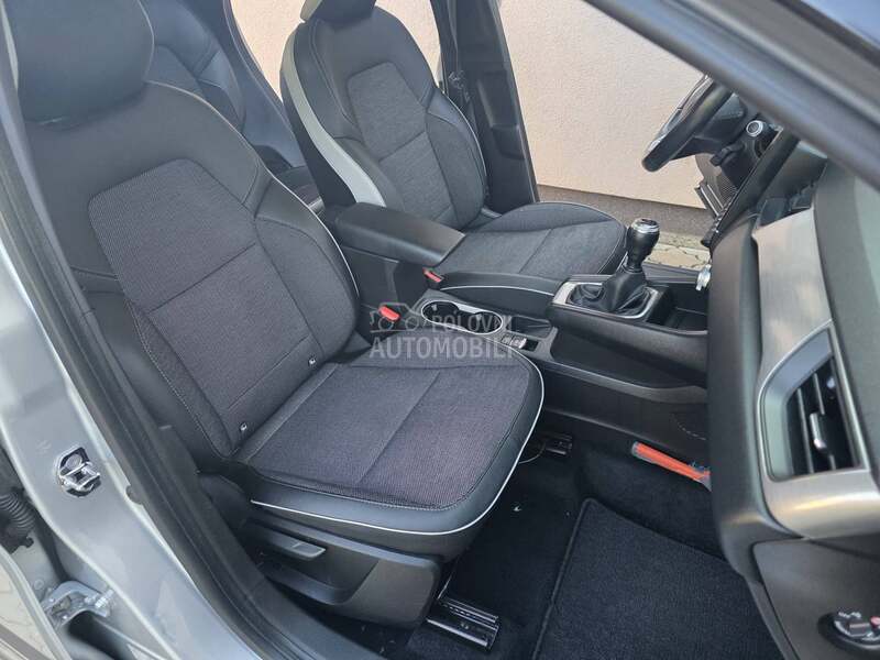 Renault Captur 1.0 -NOV-