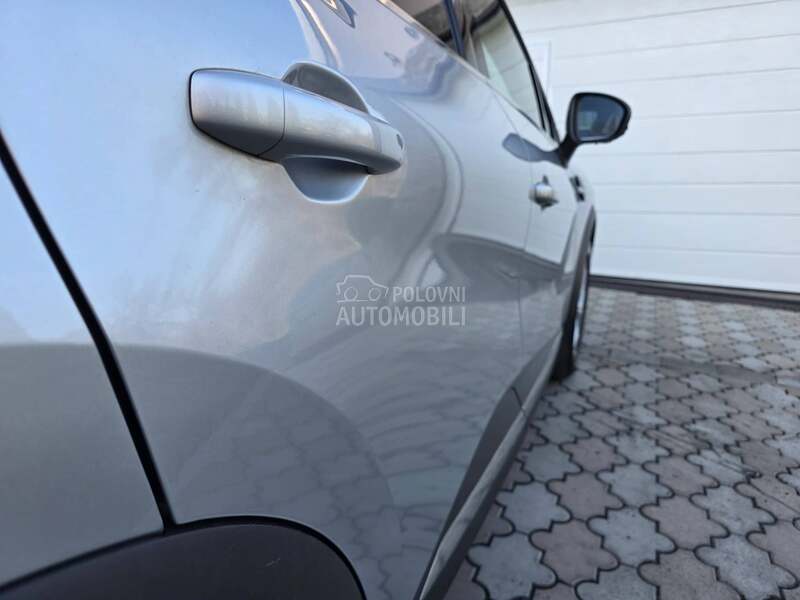 Renault Captur 1.0 -NOV-