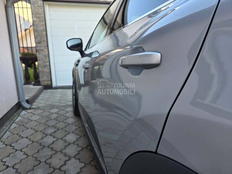 Renault Captur 1.0 -NOV-