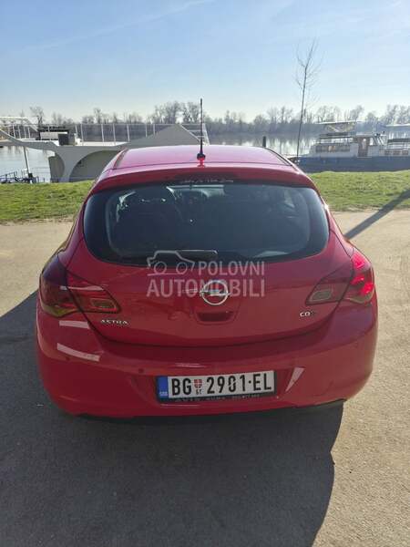 Opel Astra J cdti