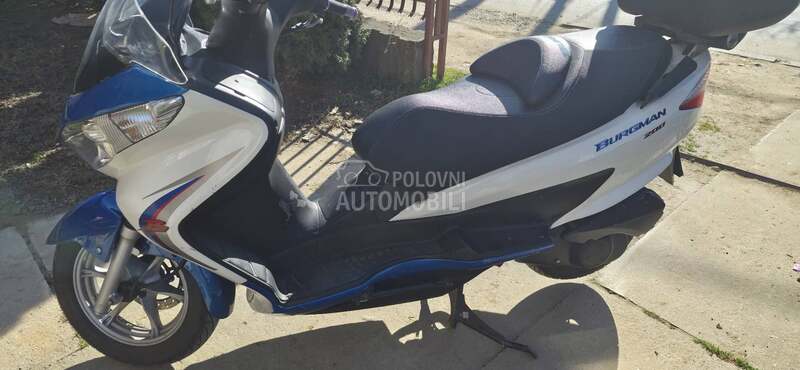 Suzuki burgman 200