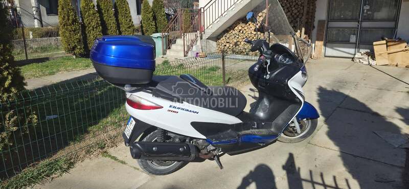Suzuki burgman 200