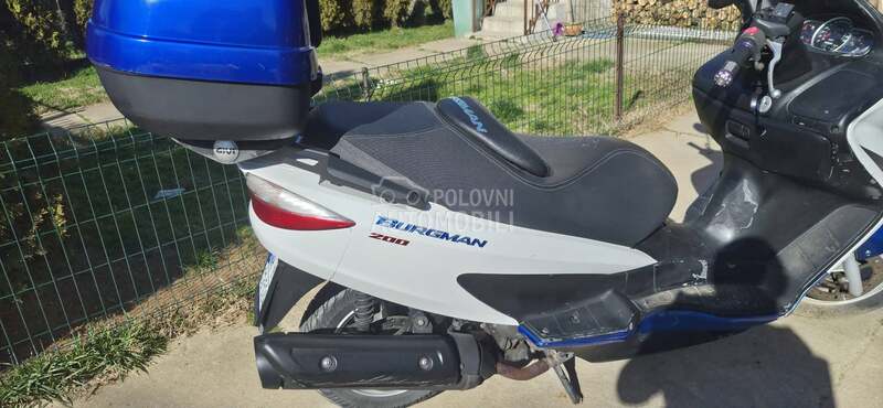 Suzuki burgman 200