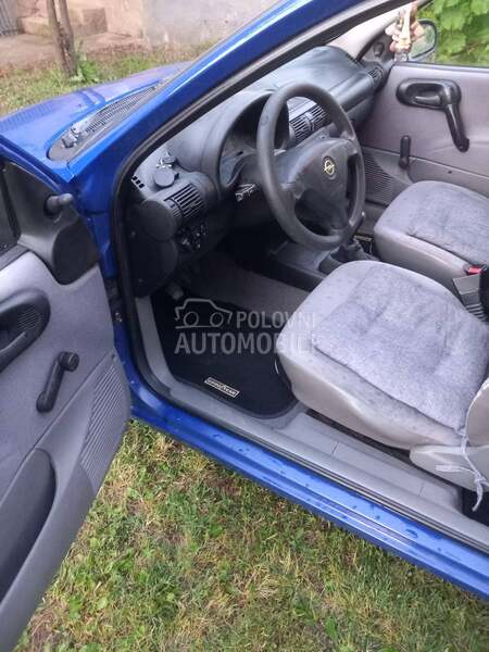 Opel Corsa B 