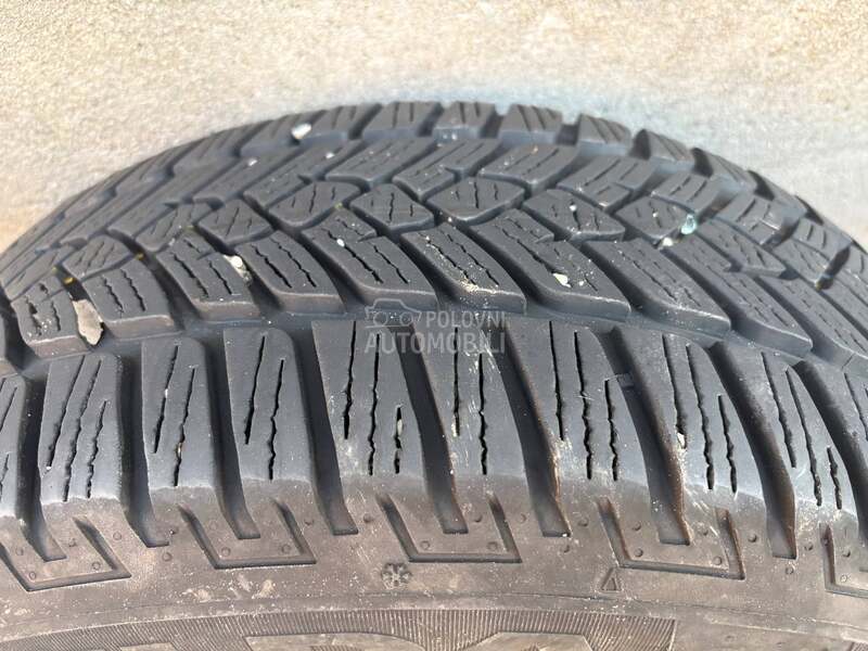 Fulda 215/55 R16 Zimska
