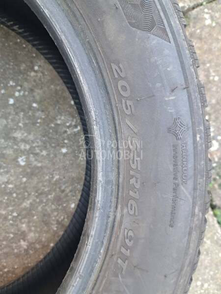 Hankook 205/55 R16 Zimska