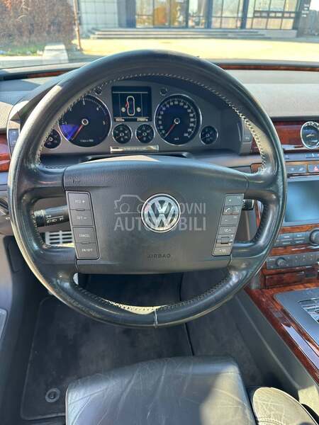 Volkswagen Phaeton 