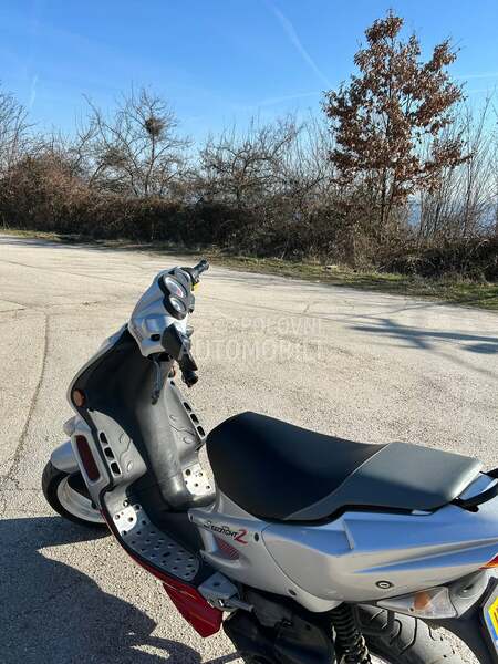 Peugeot speedfight 2 LC