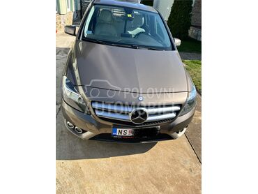 Mercedes Benz B 200 